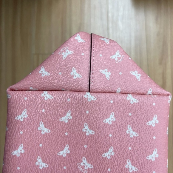 Coach - Pink leather butterfly shoulder tote bag - Picture 6 of 14